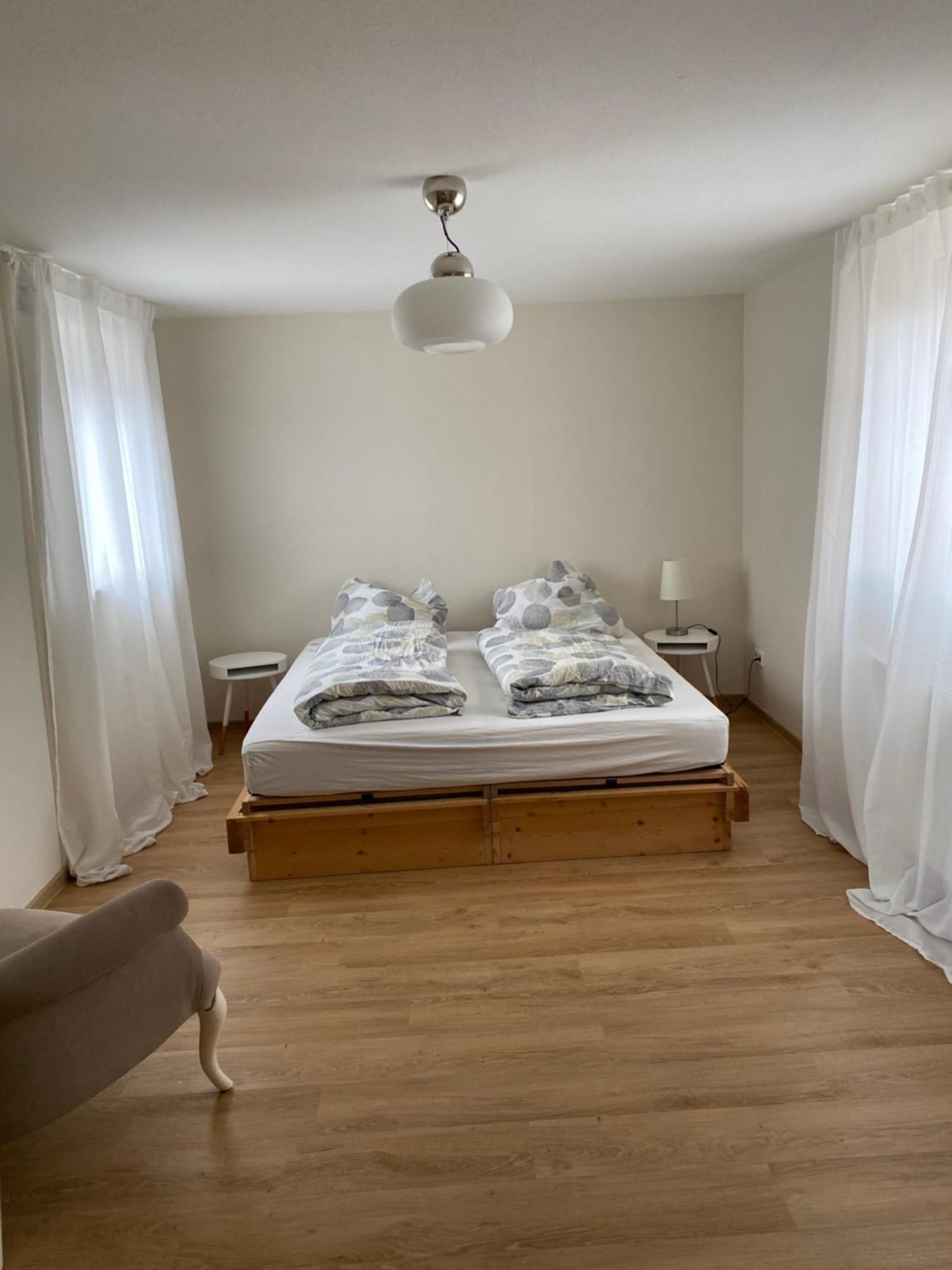 Ferienwohnung Feucht Eg Naturnah Parkplatz Wlan Bagian luar foto