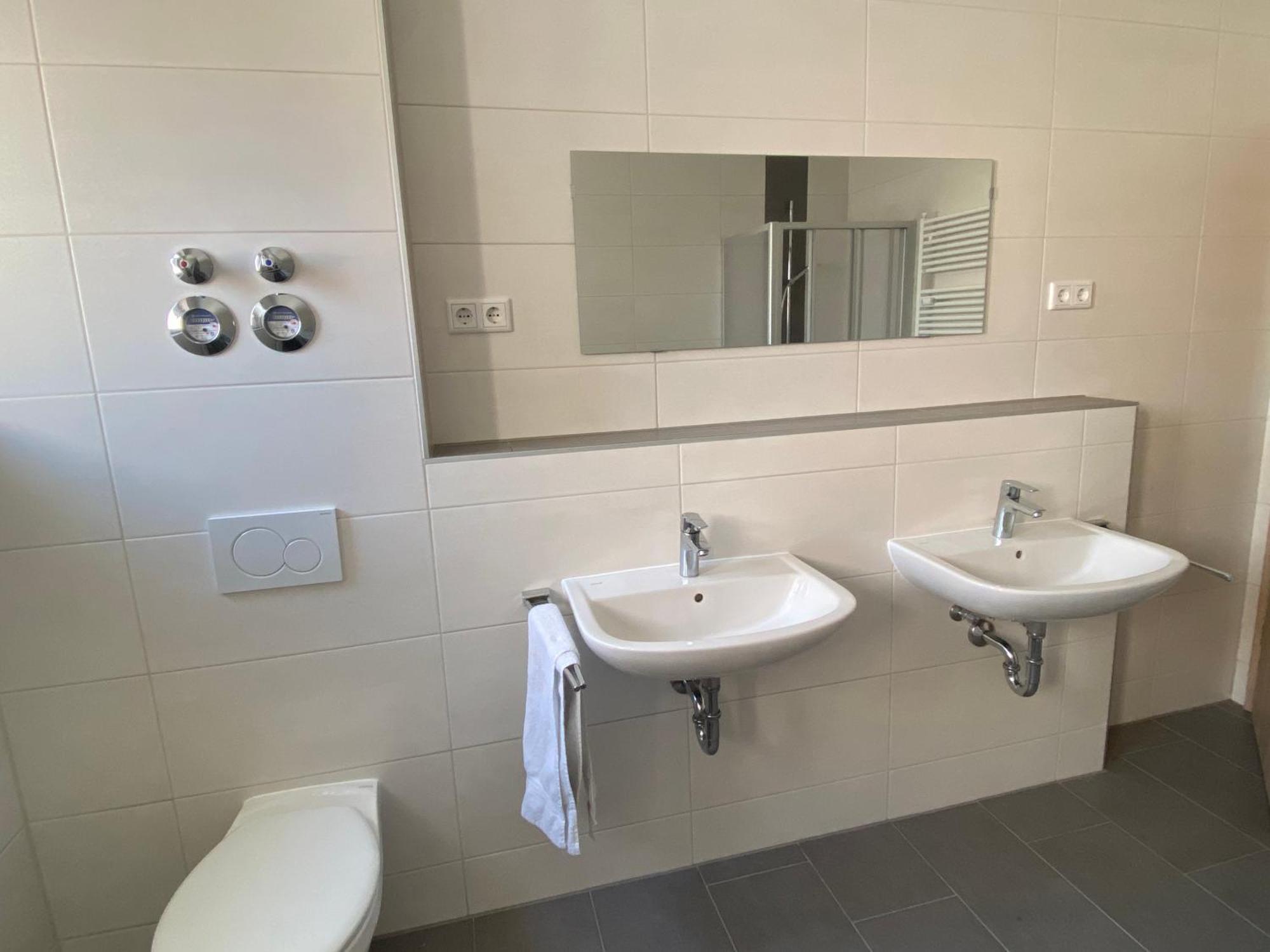 Ferienwohnung Feucht Eg Naturnah Parkplatz Wlan Bagian luar foto