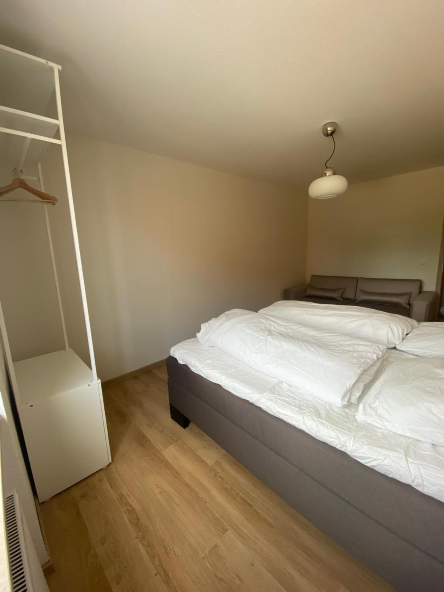 Ferienwohnung Feucht Eg Naturnah Parkplatz Wlan Bagian luar foto