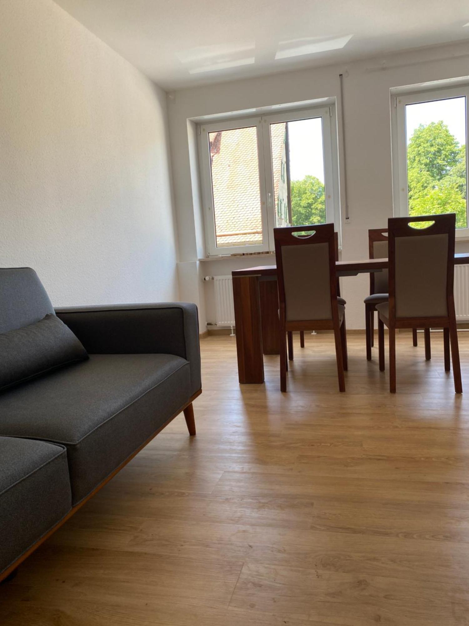 Ferienwohnung Feucht Eg Naturnah Parkplatz Wlan Bagian luar foto